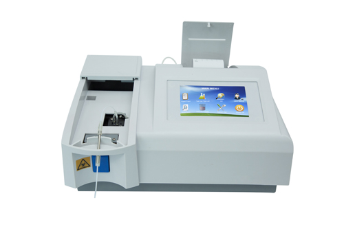 Semi-automatic Clinical Chemical Analyser