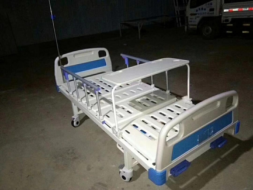 Two Manual Crank
Care Bed,with mattress